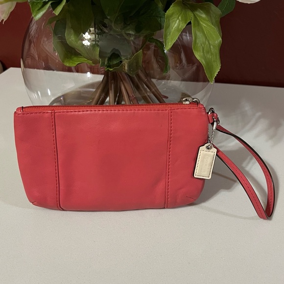 Coach Soho Geranium-Pink Leather Wristlet Wallet Mini Clutch Bag - Picture 4 of 10